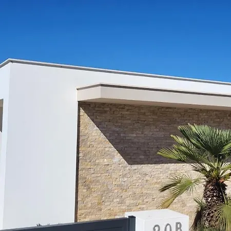 Silver Coast Villa Nadadouro