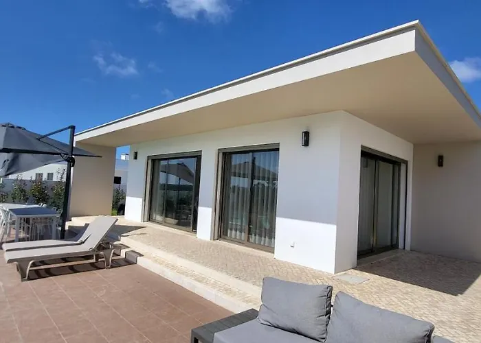 Silver Coast Nadadouro